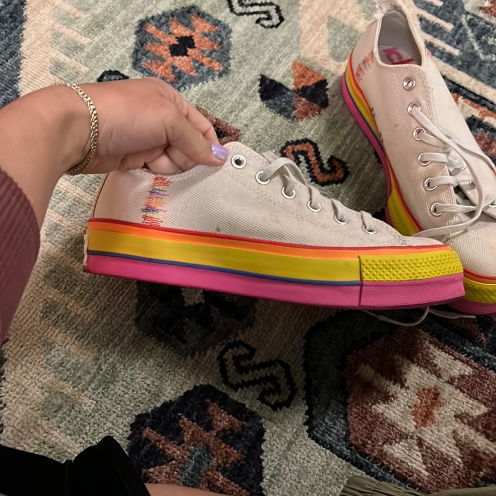 Converse rainbow platform sole canvas sneakers size 9